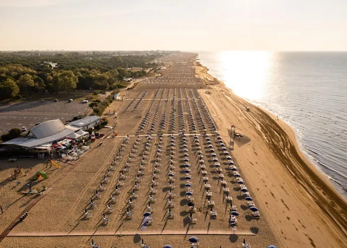 Apartman Modern Flat With A Fenced Garden And Fireplace