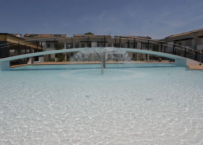 Modern Flat With A Fenced Garden And Fireplace Apartman *