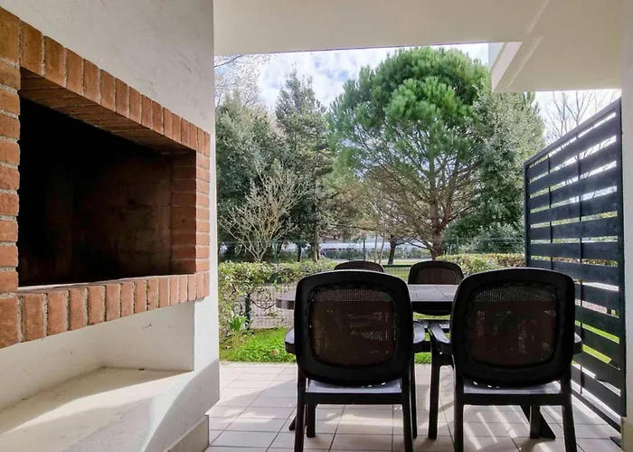 Modern Flat With A Fenced Garden And Fireplace Bibione