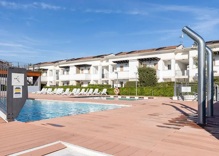 Modern Flat With A Fenced Garden And Fireplace Apartman Bibione