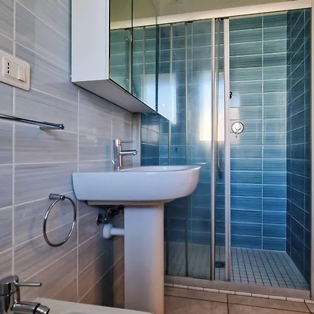 Relax By The Pool In Modern Flat Apartmán *