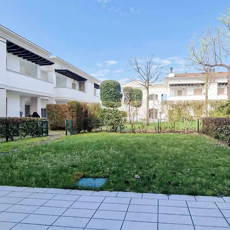 Daire Relax By The Pool In Modern Flat *