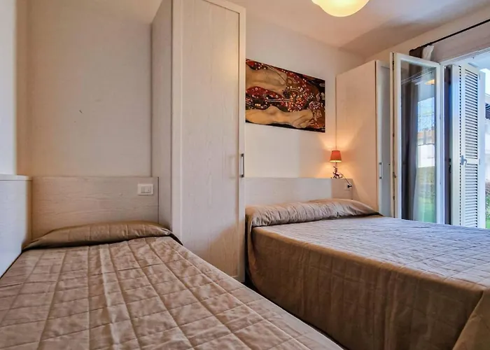 Modern Flat With A Fenced Garden And Fireplace